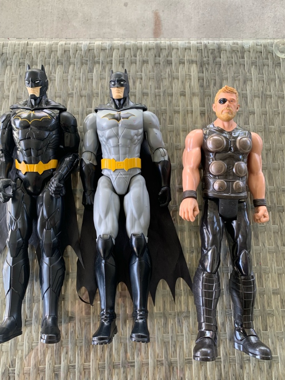 SEVEN Marvel 12 Inch  Superhero Action Figure Lot - - Picture 2 of 7